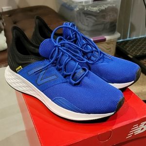 New Balance Fresh Foam ROAV Running Shoes